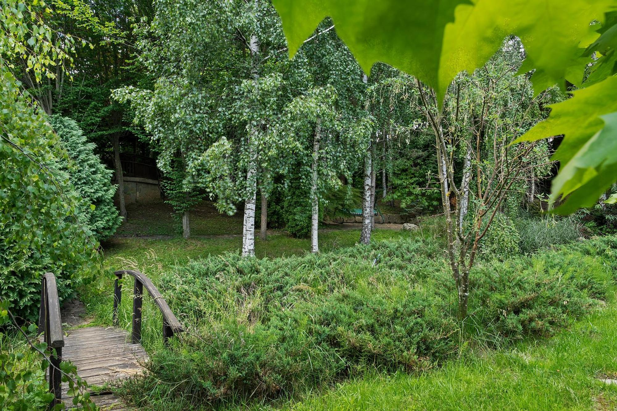 Wine Cellar Villa With Beautiful Garden In Sinaia - Busteni Poiana Tapului エクステリア 写真
